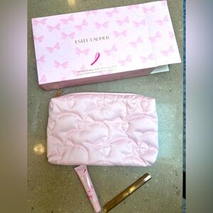 NIB Estee Lauder lip items in Pink Cosmetic bag. Lipstick & lip gloss limited Ed